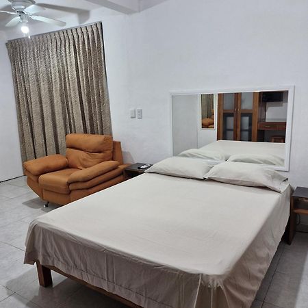 Las Margaritas Casa De Huespedes Lejlighed Cancún Eksteriør billede