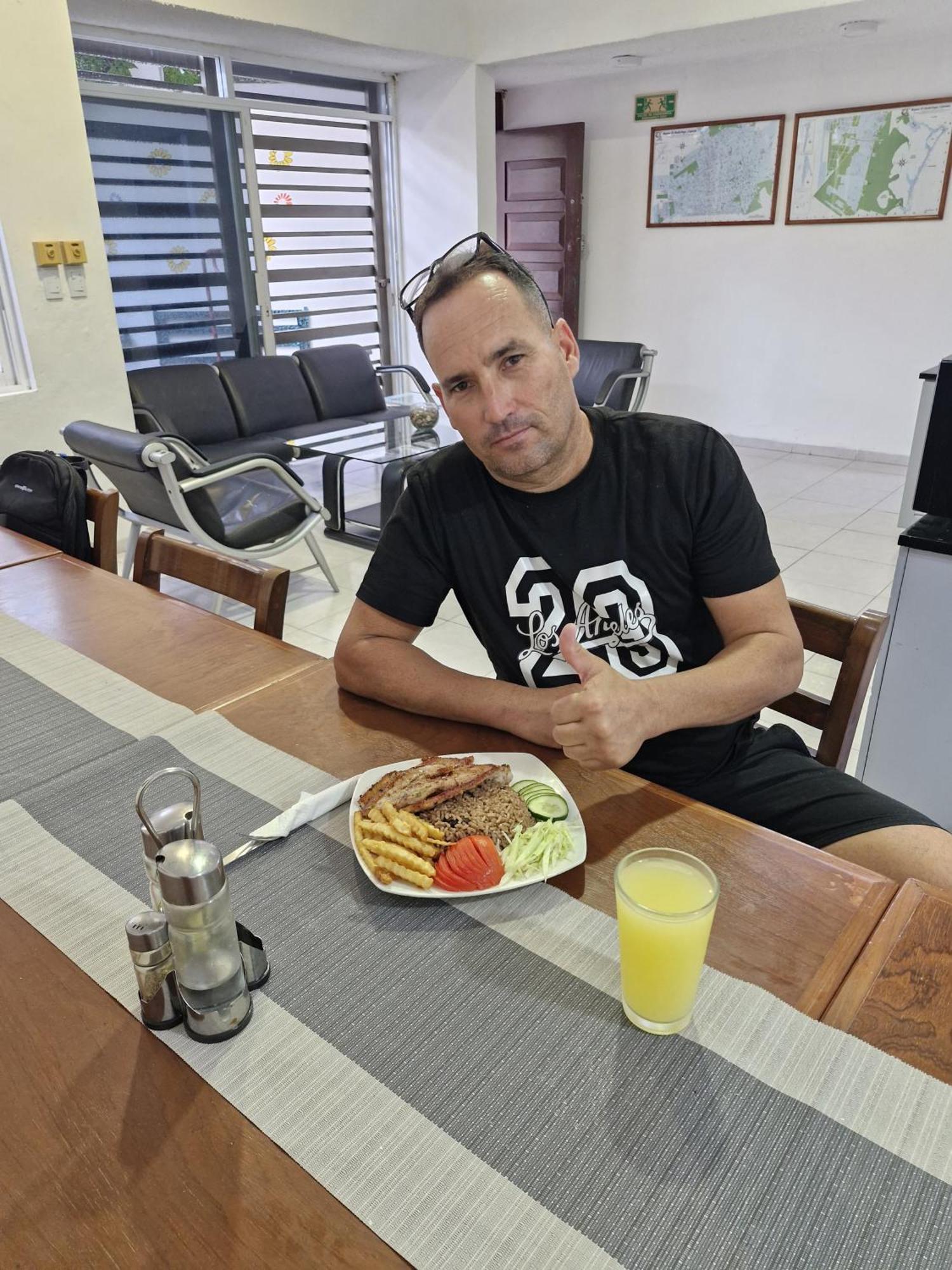 Las Margaritas Casa De Huespedes Lejlighed Cancún Eksteriør billede